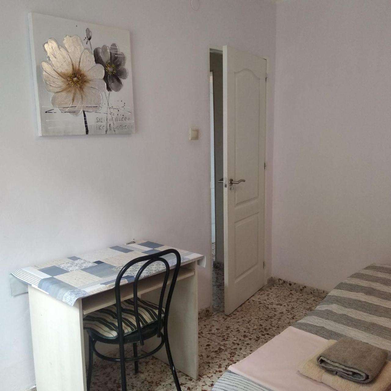 Habitacion Privada Y Tranquila Alicante Kültér fotó